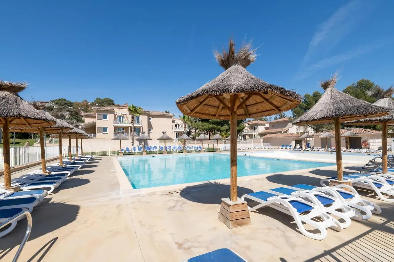 Plages De Sable Fin, Piscine, Hammam, Tennis Lesclesdenicole La Londe-les-Maures 0*,  France